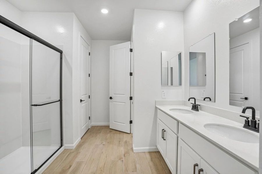 Representative images and renderings are for illustrative purposes. Actual structural options and design finishes of home may vary.