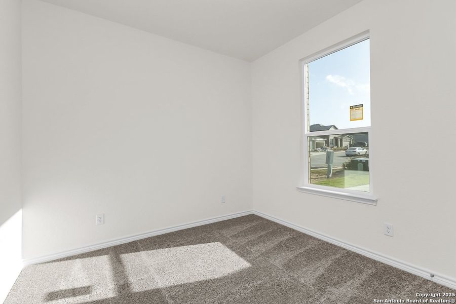 Spacious, unfurnished interior of a new home in Knox Ridge, Converse (Image 12).