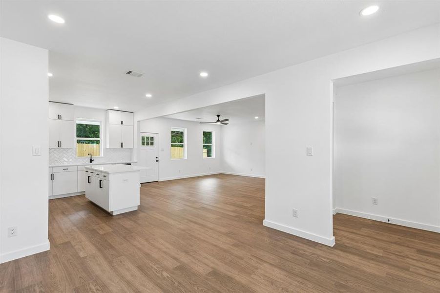 Spacious, unfurnished interior of a new home in , Runaway Bay (Image 11).