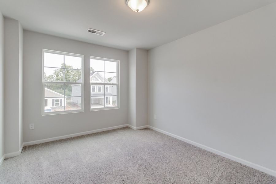 Spacious, unfurnished interior of a new home in Winston Point, Gilbert (Image 22). Spacious, unfurnished interior of a new home in Winston Point, Gilbert (Image 22).