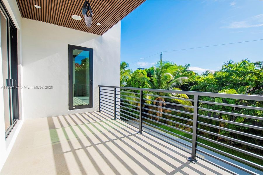 Front exterior of a new home in , Fort Lauderdale, FL, highlighting curb appeal (Image 24).