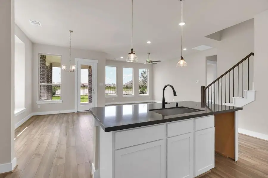 Kitchen representative Kitchen representative