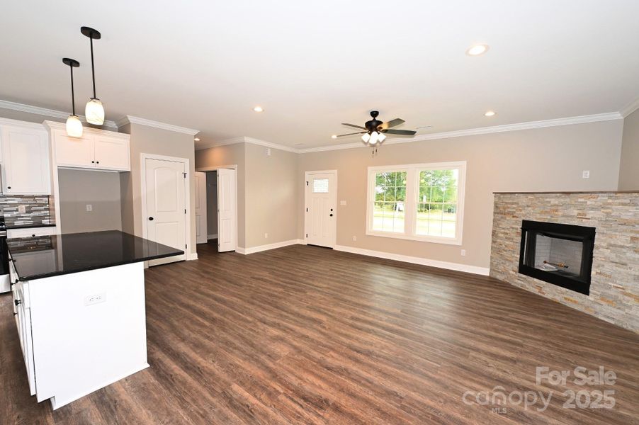 Spacious, unfurnished interior of a new home in , Hickory (Image 20).
