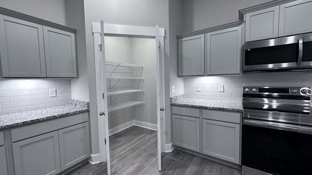 Furnished interior view inside a new home in Veterans Cove, Murfreesboro (Image 7).