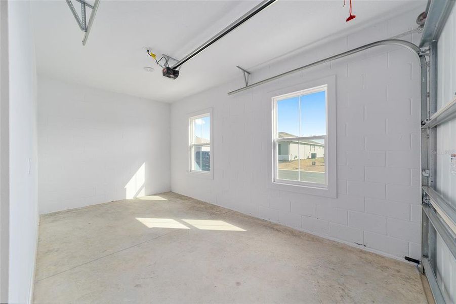 Spacious, unfurnished interior of a new home in , Ocala (Image 45).