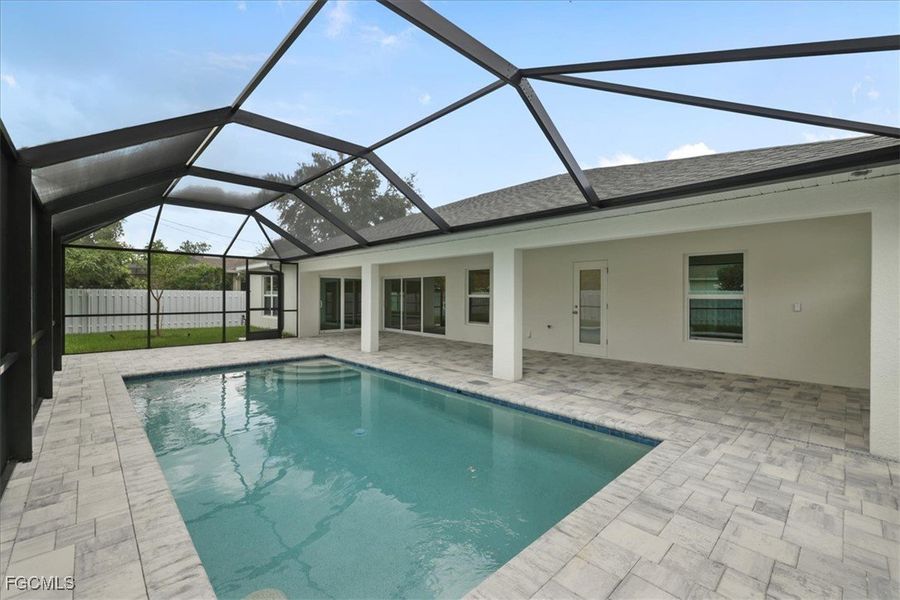 Image 41 of a home in Cape Coral.