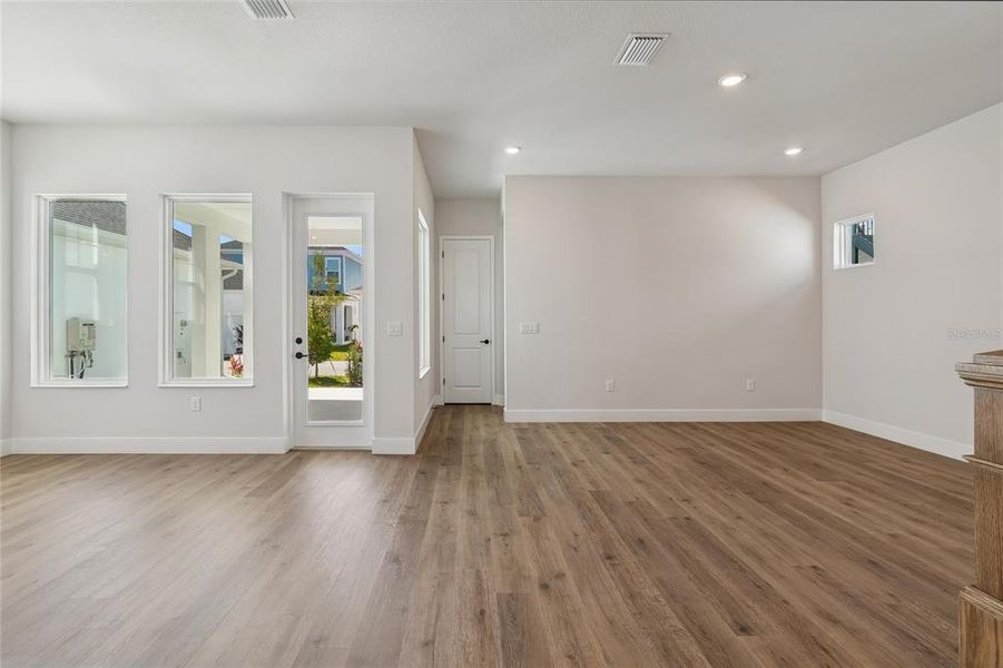 Spacious, unfurnished interior of a new home in Emerald Landing at Waterside at Lakewood Ranch – Cottage Series, Sarasota (Image 29).