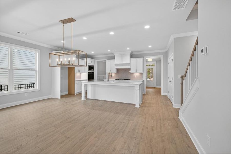 Spacious, unfurnished interior of a new home in Hemingway, Flowery Branch (Image 27). Spacious, unfurnished interior of a new home in Hemingway, Flowery Branch (Image 27).