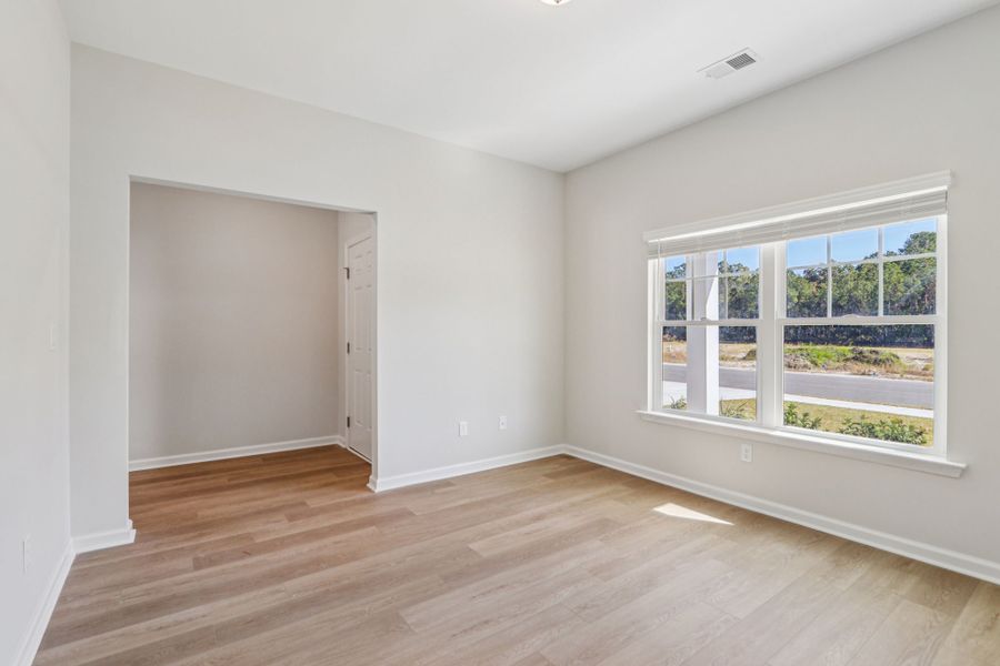 Spacious, unfurnished interior of a new home in Hayden Pointe, St. Marys (Image 15). Spacious, unfurnished interior of a new home in Hayden Pointe, St. Marys (Image 15).