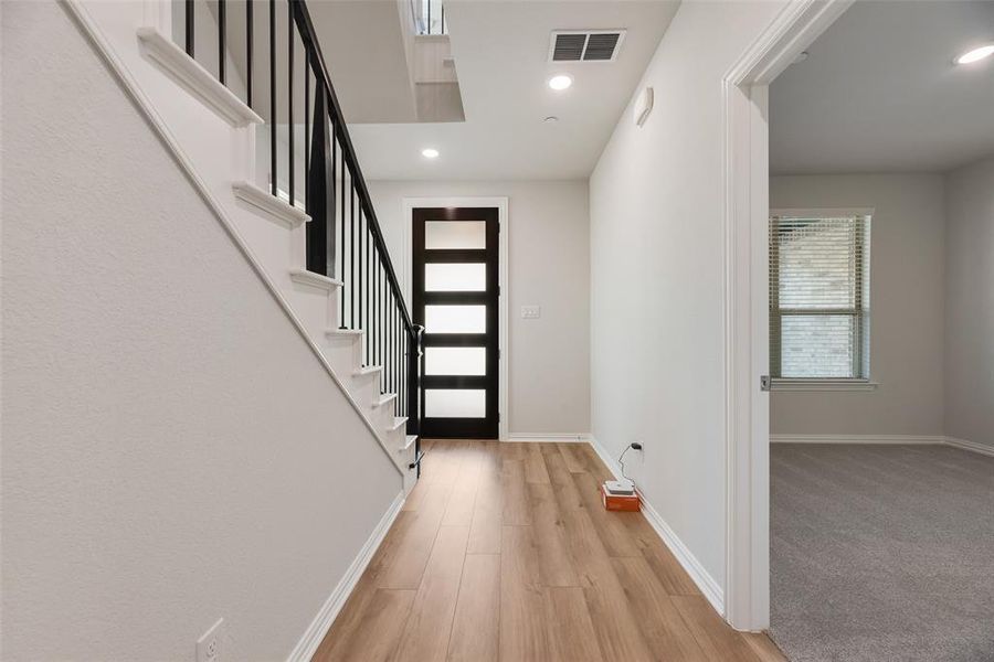 Spacious, unfurnished interior of a new home in Wade Settlement Townhomes, Frisco (Image 19).