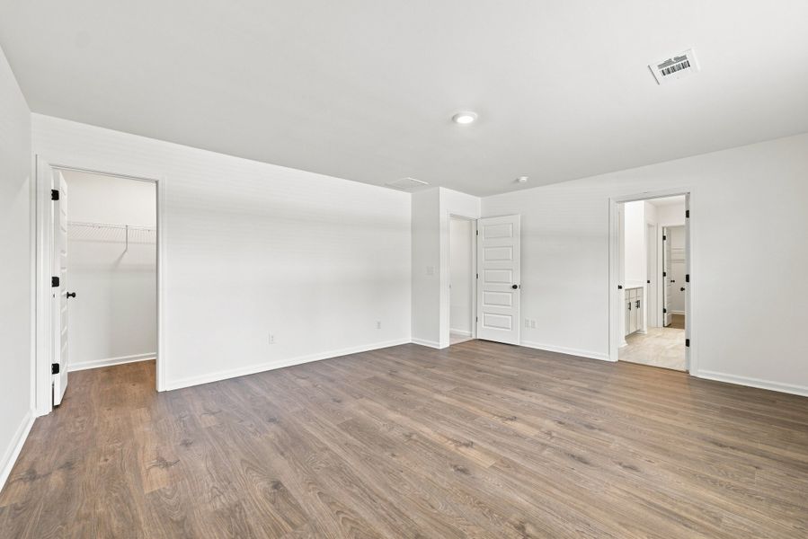 Spacious, unfurnished interior of a new home in Ambridge, Conway (Image 29). Spacious, unfurnished interior of a new home in Ambridge, Conway (Image 29).