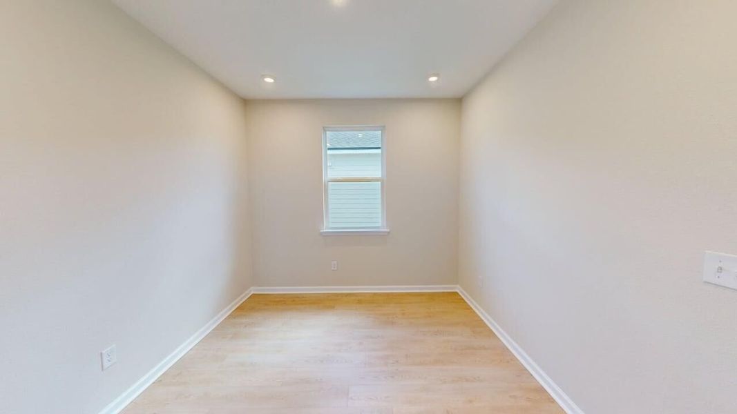 Spacious, unfurnished interior of a new home in RiverTown - Forest, St. Johns (Image 6).