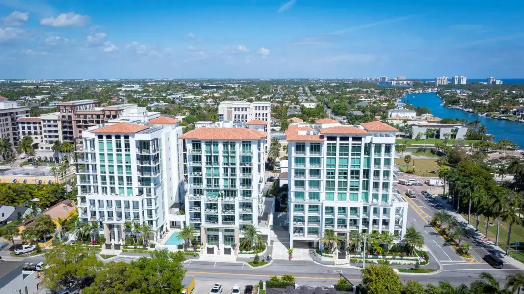 LUXURY BOUTIQUE COMPLEX LUXURY BOUTIQUE COMPLEX