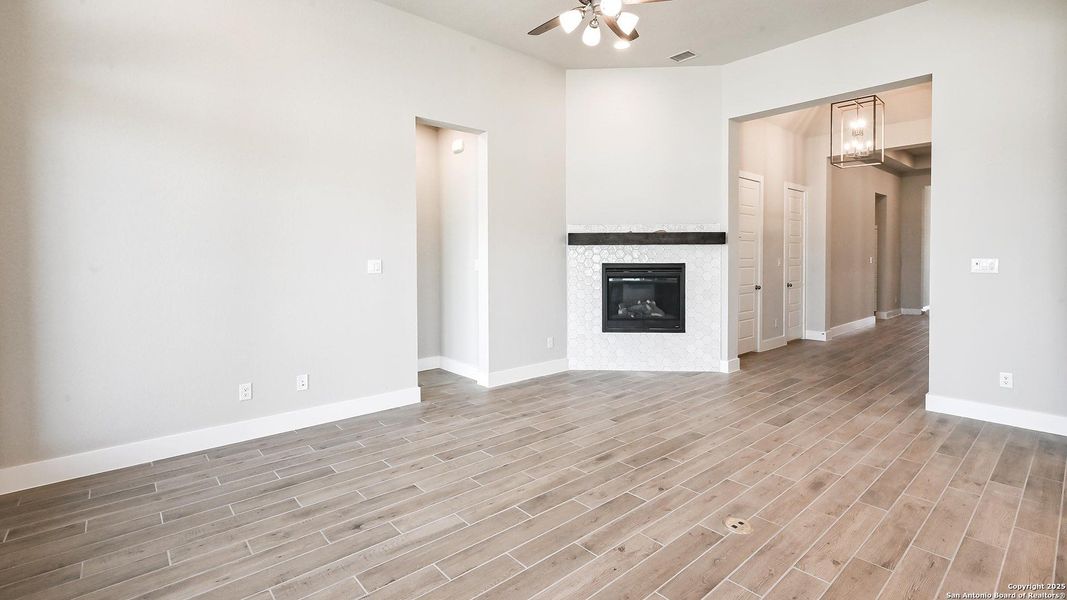 Spacious, unfurnished interior of a new home in Homestead 65', Schertz (Image 22). Spacious, unfurnished interior of a new home in Homestead 65', Schertz (Image 22).