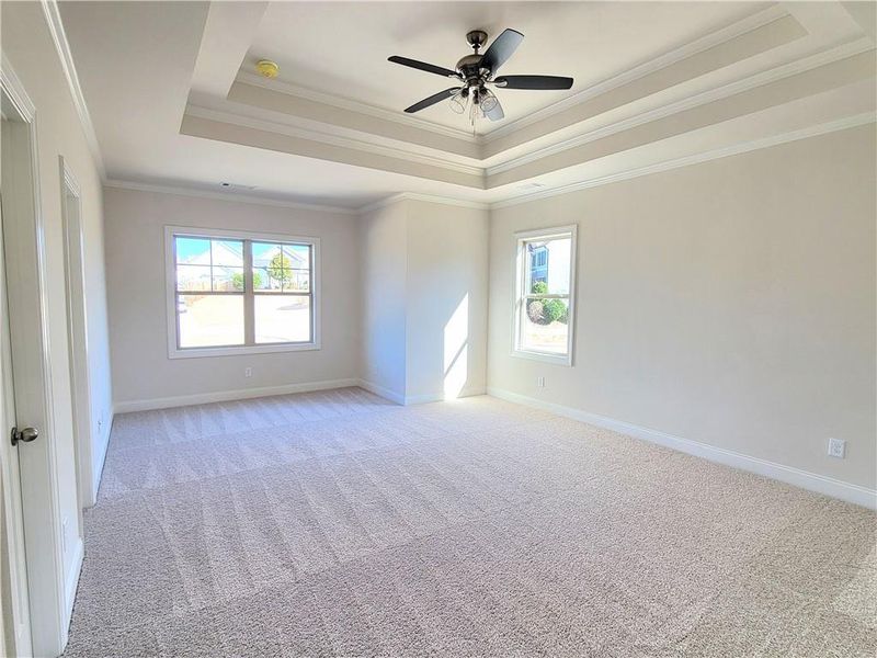 Spacious, unfurnished interior of a new home in , Jefferson (Image 18).