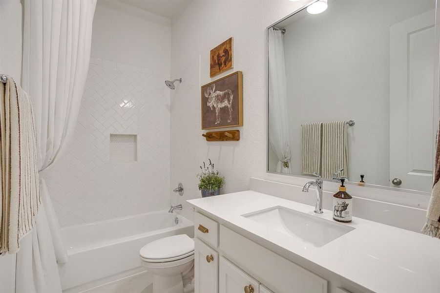 Furnished interior view inside a new home in , Aledo (Image 15).