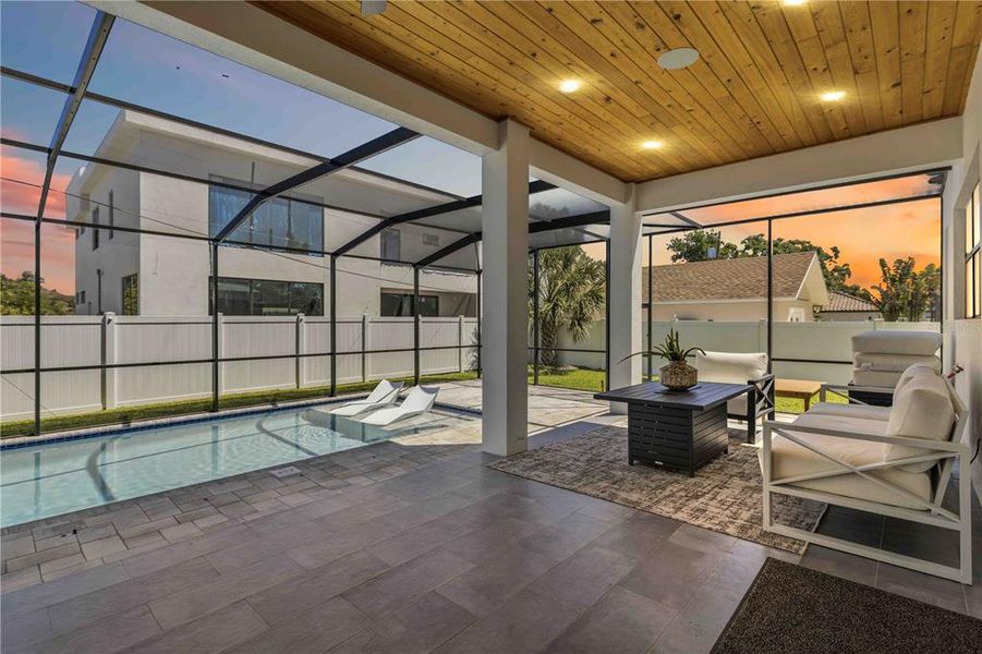 Exterior details and patio area of a home in , Tampa (Image 26).