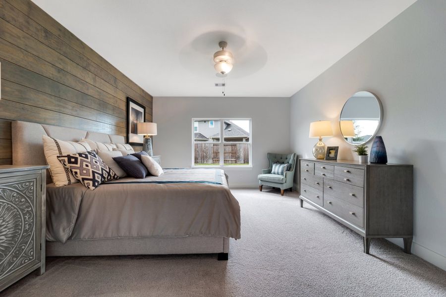 Furnished interior view inside a new home in Saddlebrook Estates, Waxahachie (Image 20). Furnished interior view inside a new home in Saddlebrook Estates, Waxahachie (Image 20).