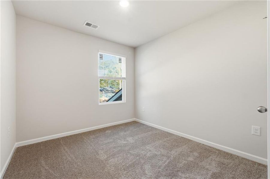 Spacious, unfurnished interior of a new home in Carolina, Palmetto (Image 17).