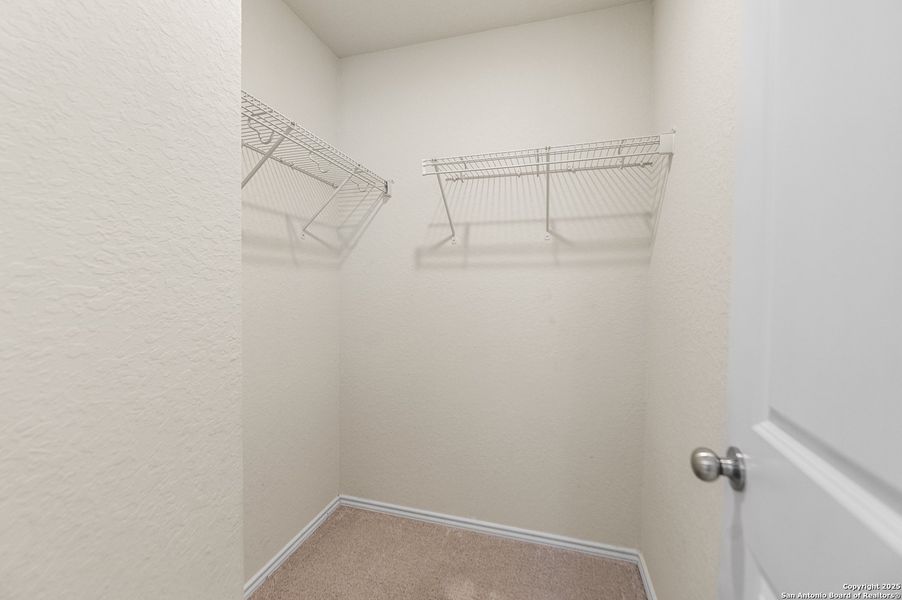 Spacious, unfurnished interior of a new home in Cinco Lakes, San Antonio (Image 39). Spacious, unfurnished interior of a new home in Cinco Lakes, San Antonio (Image 39).