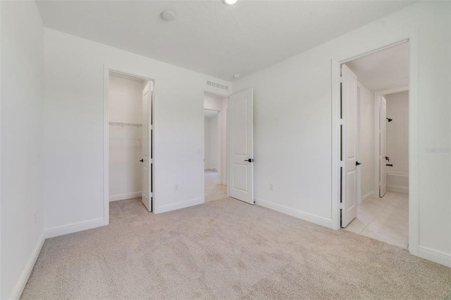 Spacious, unfurnished interior of a new home in Acuera Estates, Apopka (Image 13). Spacious, unfurnished interior of a new home in Acuera Estates, Apopka (Image 13).
