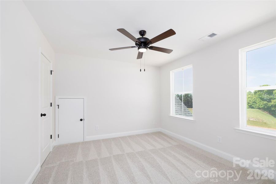 Upstairs Bedroom 2