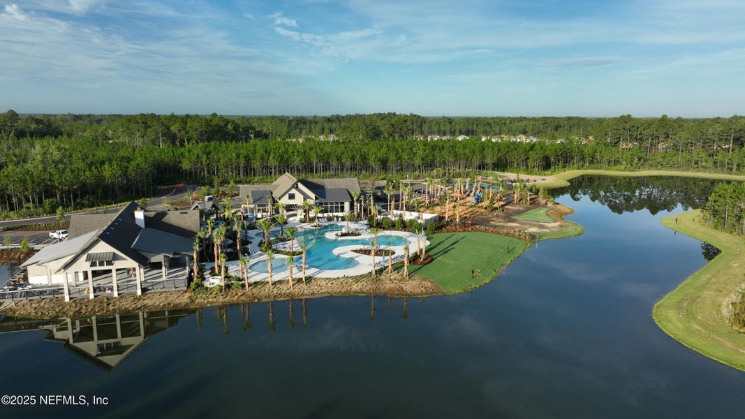 Community amenities in Tributary, Yulee (Image 10).
