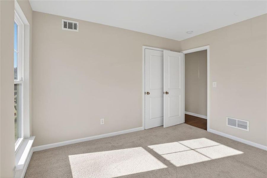 Spacious, unfurnished interior of a new home in , Lawrenceville (Image 34).