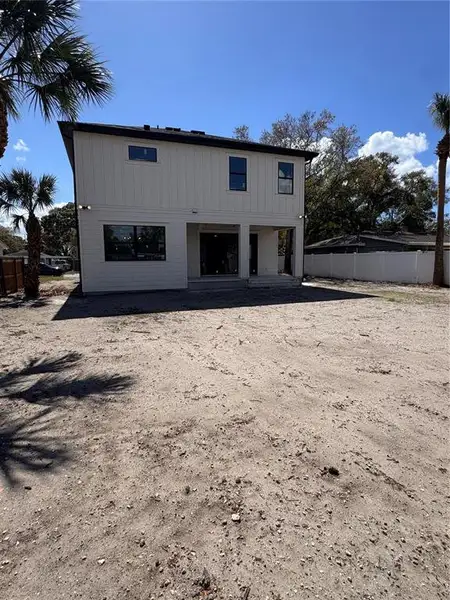 Exterior details and patio area of a home in , Tampa (Image 3).