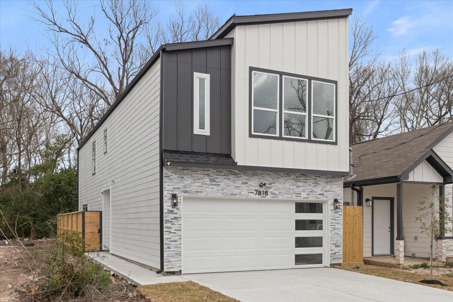 **ALL PHOTOS ARE FROM PREVIOUS HOME BUILT WITH SIMILAR FINISHES & MIRRORED FLOOR PLAN.