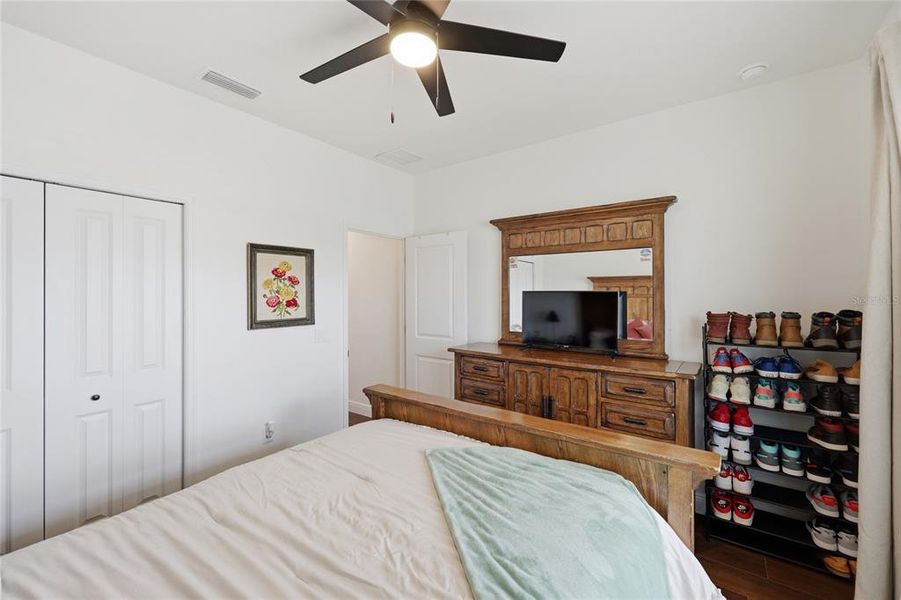 Furnished interior view inside a new home in , Gainesville (Image 5).