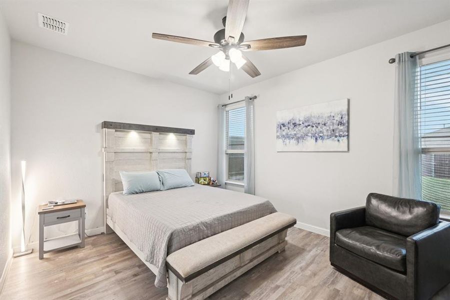 Furnished interior view inside a new home in Springhill South, Boyd (Image 27). Furnished interior view inside a new home in Springhill South, Boyd (Image 27).