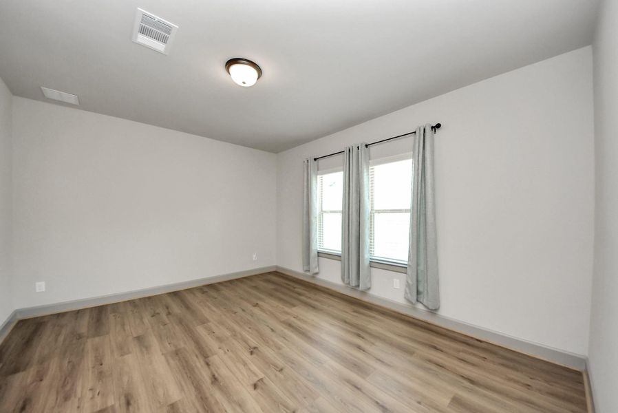 Spacious, unfurnished interior of a new home in , Missouri City (Image 23). Spacious, unfurnished interior of a new home in , Missouri City (Image 23).