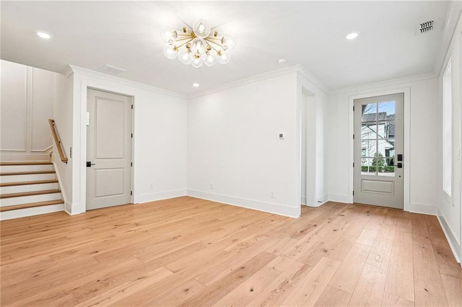 Spacious, unfurnished interior of a new home in Park Walke, Alpharetta (Image 27).