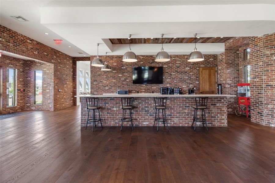 Community amenities in , Bryan (Image 40).