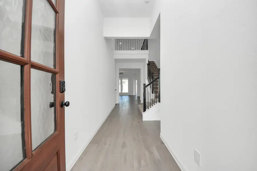 Spacious, unfurnished interior of a new home in Elyson, Katy (Image 22).