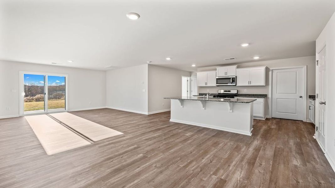 Spacious, unfurnished interior of a new home in Durbin Meadows, Fountain Inn (Image 16).