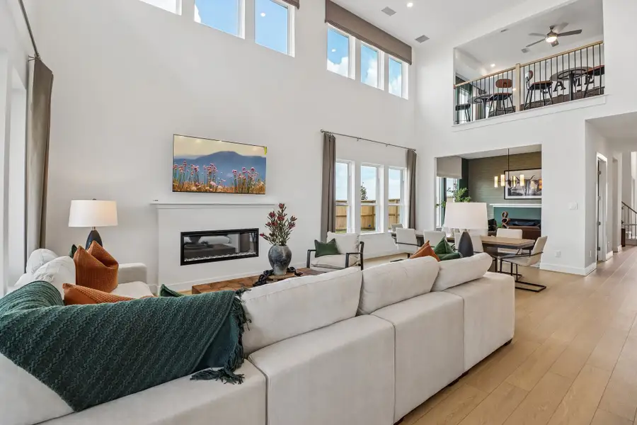 Representative furnished interior of a home built from the Sullivan by Taylor Morrison in Ryehill, Rosenberg (Image 11).