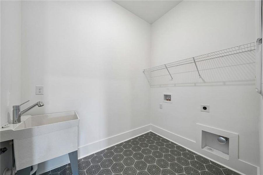 Spacious, unfurnished interior of a new home in Towson Village, Peachtree City (Image 33). Spacious, unfurnished interior of a new home in Towson Village, Peachtree City (Image 33).