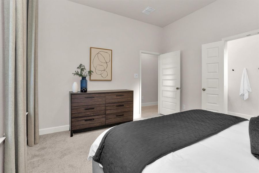 Furnished interior view inside a new home in Woodforest 40', Montgomery (Image 10). Furnished interior view inside a new home in Woodforest 40', Montgomery (Image 10).