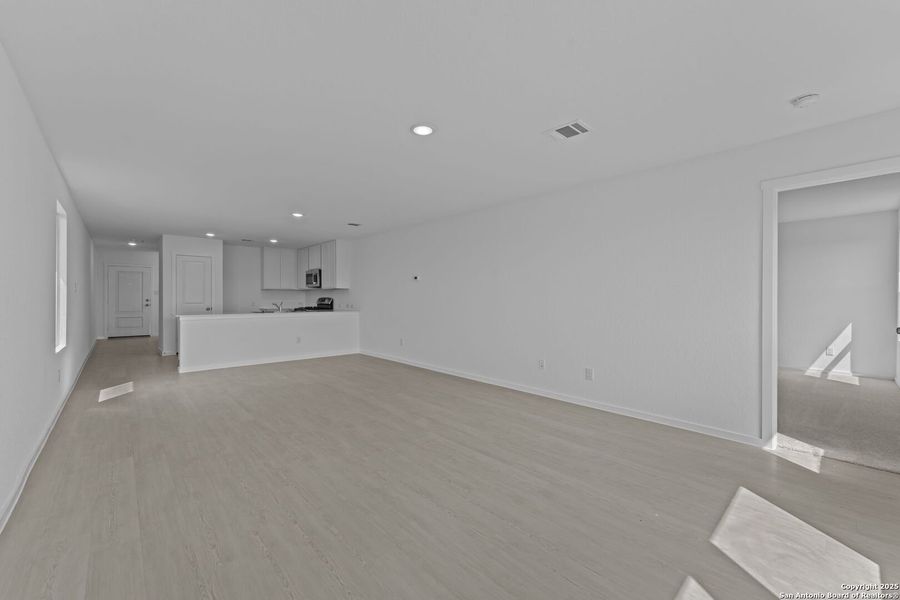 Spacious, unfurnished interior of a new home in , New Braunfels (Image 20). Spacious, unfurnished interior of a new home in , New Braunfels (Image 20).