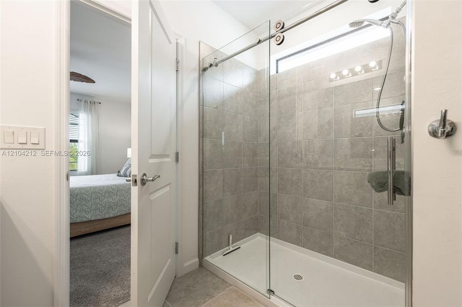 Furnished interior view inside a new home in , Labelle (Image 38).