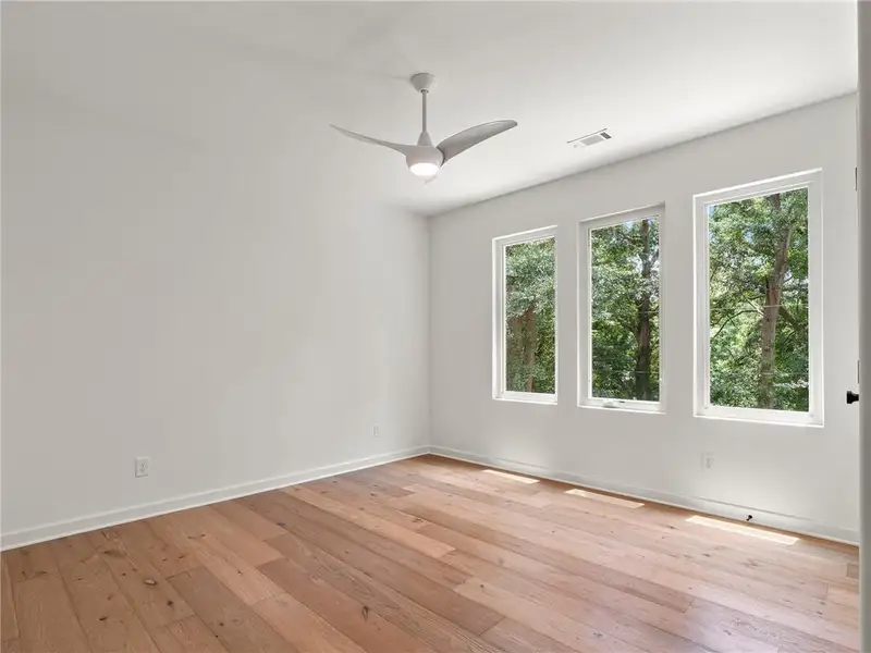 Spacious, unfurnished interior of a new home in , Decatur (Image 23).