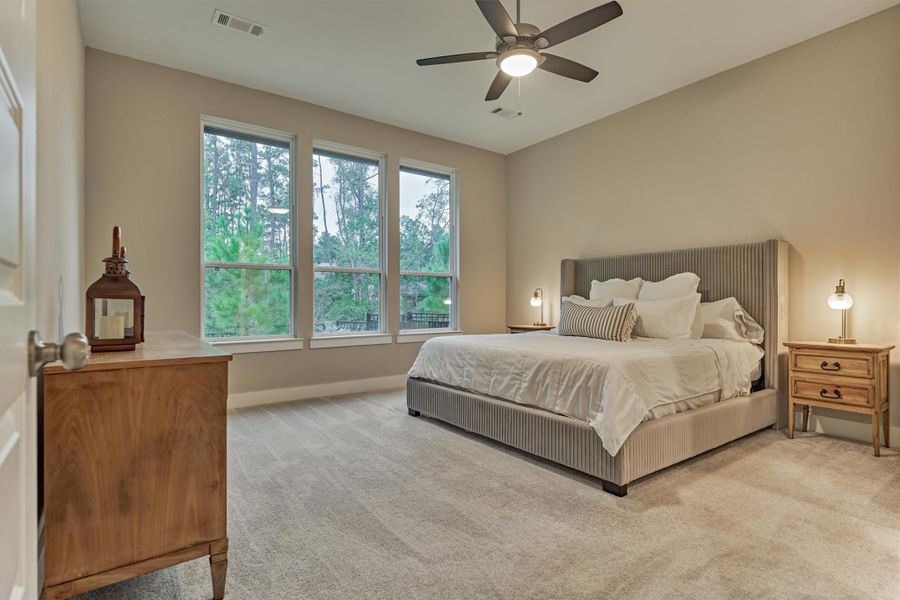 Furnished interior view inside a new home in Woodforest 50′, Montgomery (Image 4).