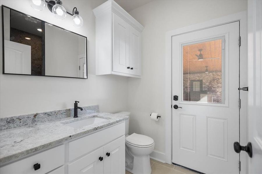 Furnished interior view inside a new home in , Lindale (Image 18).