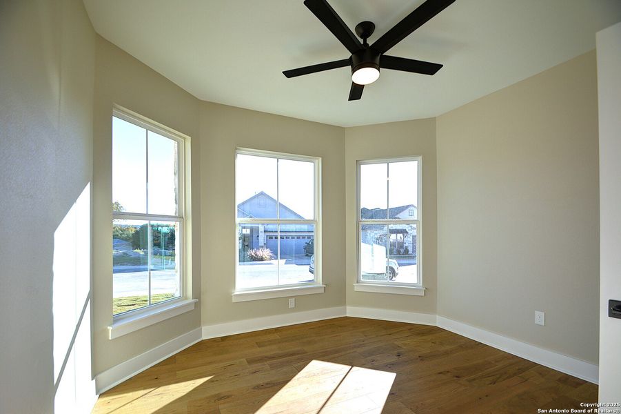 Spacious, unfurnished interior of a new home in , Kerrville (Image 23).
