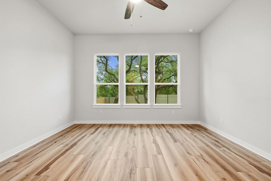 Spacious, unfurnished interior of a new home in Wolf Ranch, Georgetown (Image 45).