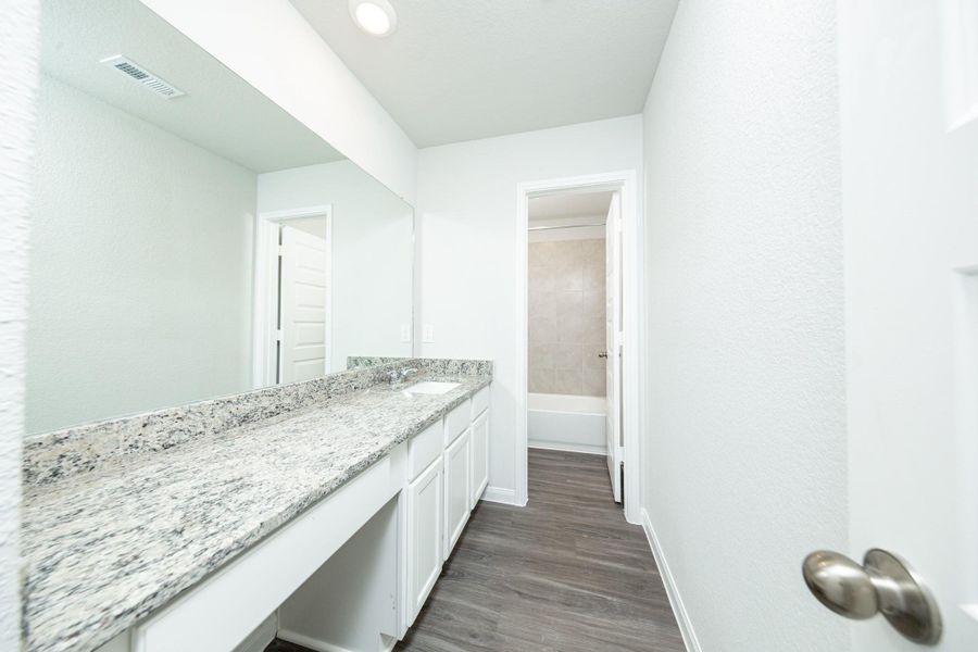 Image 21 of a home in Cliffstone Hills. Image 21 of a home in Cliffstone Hills.