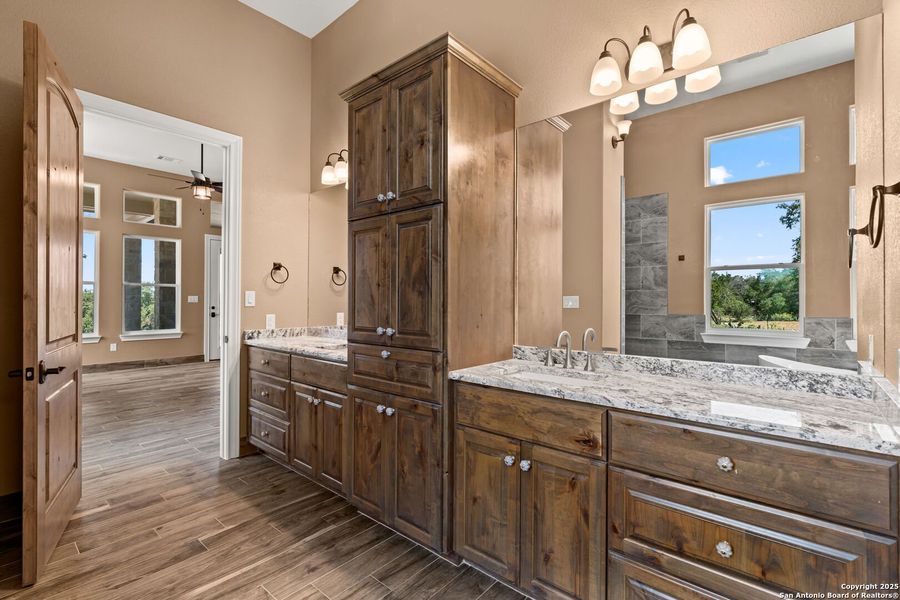 Furnished interior view inside a new home in , Canyon Lake (Image 10).