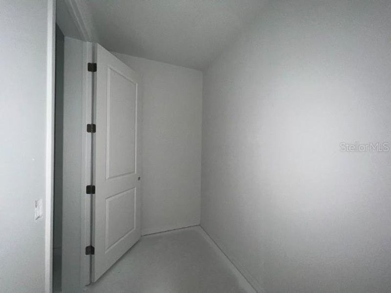 Spacious, unfurnished interior of a new home in Hawks Run, Kissimmee (Image 6). Spacious, unfurnished interior of a new home in Hawks Run, Kissimmee (Image 6).